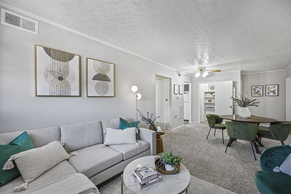 Wood Creek Apartments